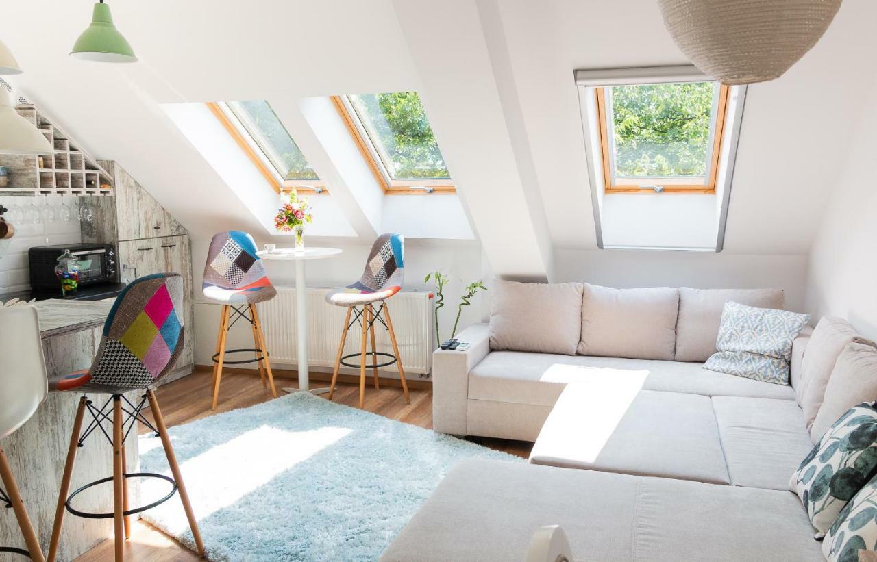Cozy Flat In The Heart Of The City オラデア エクステリア 写真